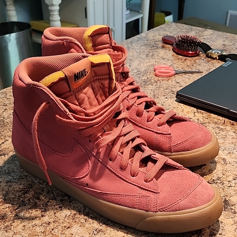 DS MENS NIKE Blazer Mid 77 Suede  Light Redwood CI1172 800 SZ 10.5